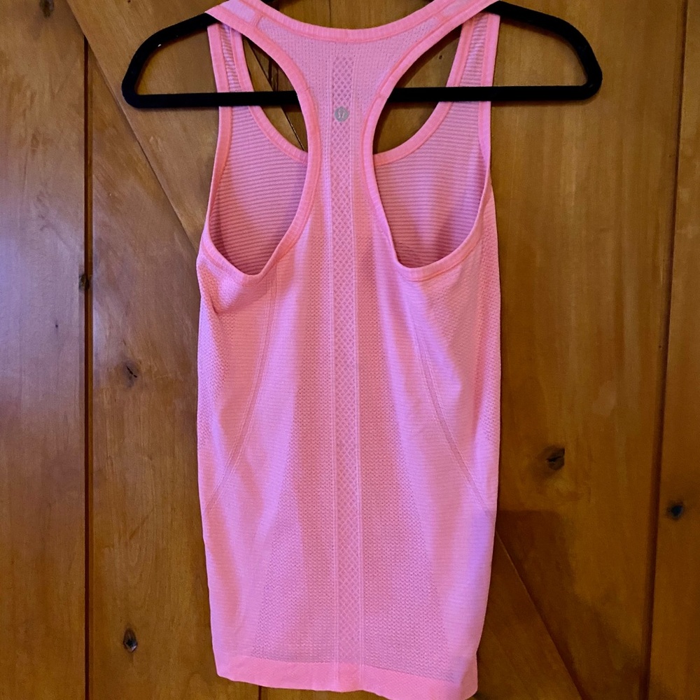 Lululemon pink tank top